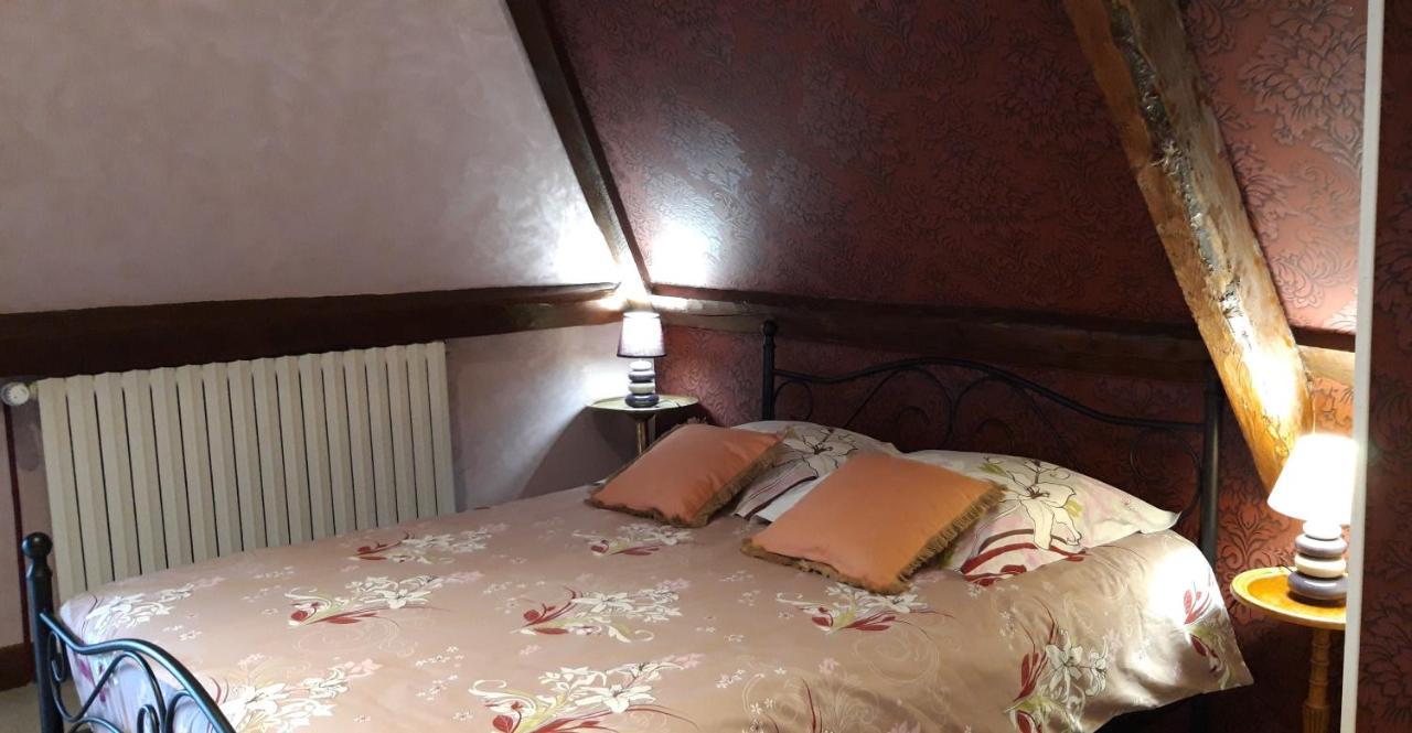 Bed and Breakfast Le Chalet Suisse - Chambre Papillons Le Vicel Экстерьер фото